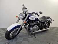Triumph America 865 2013 25019 km import Germania
