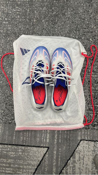 Продам адидас ф50