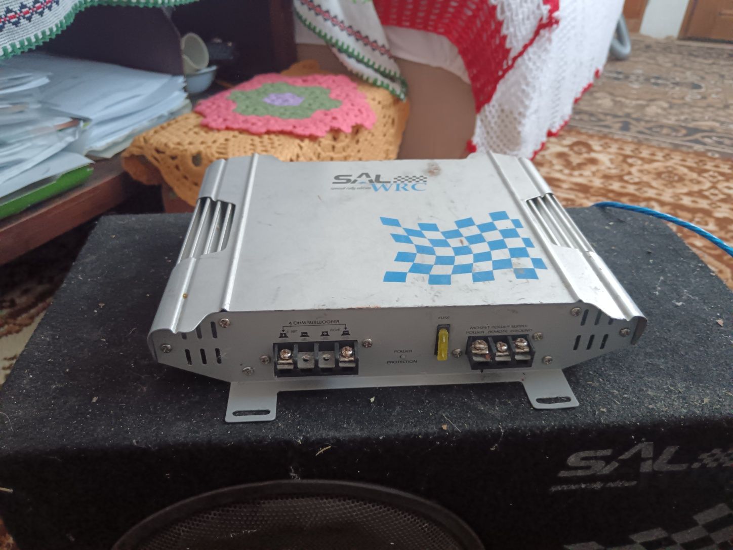 Vând subwoofer și statie 300w