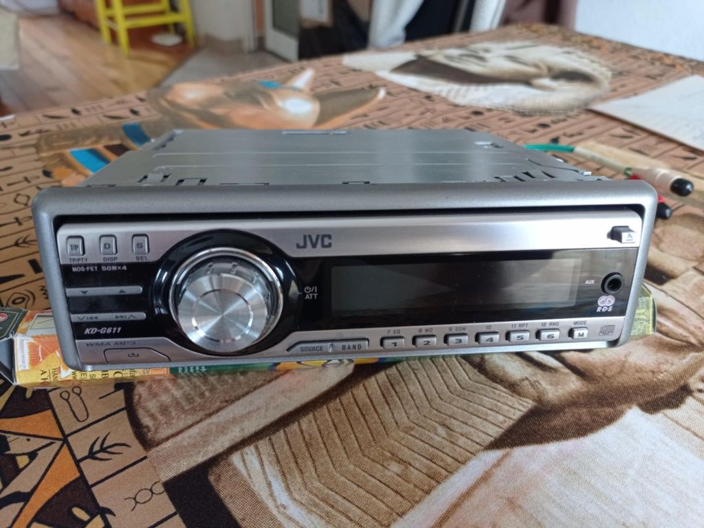 Авто радио cd плеър висок клас JVC
