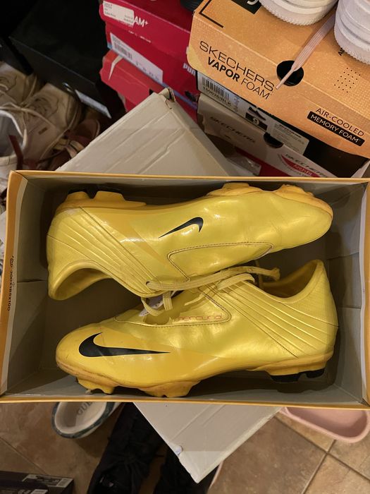 Бутонки Nike Mercurial