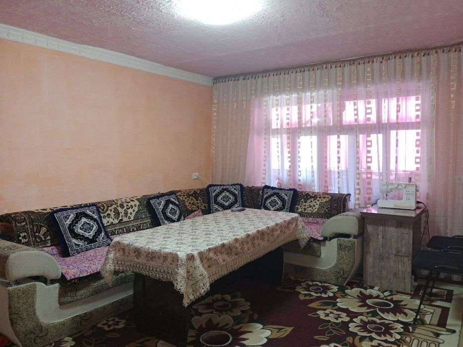 Divan,stol,stul sotiladi