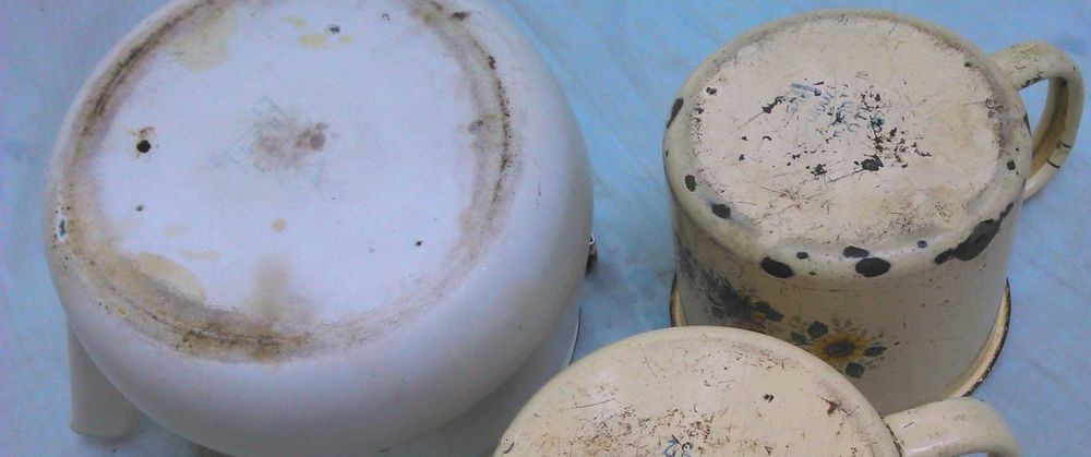 Эмалированная утварь с дефектами, 7 предметов