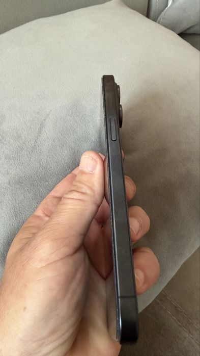 Iphone 15 Pro Max 1 tb с една година гаранция