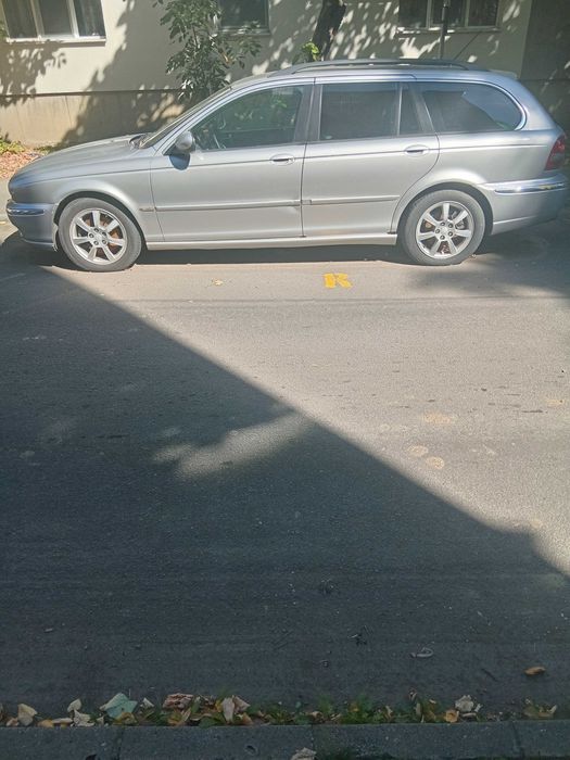 Vând autoturism Jaguar x tipe
