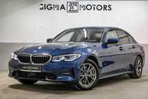BMW Seria 3 330e Plug-In Hybrid 292 CP / Faruri Laser / Camere 360 / Harman Kardon