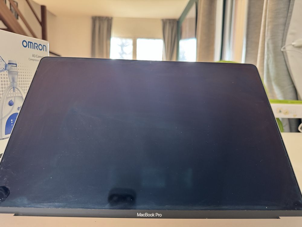 Macbook pro 16 inch intel