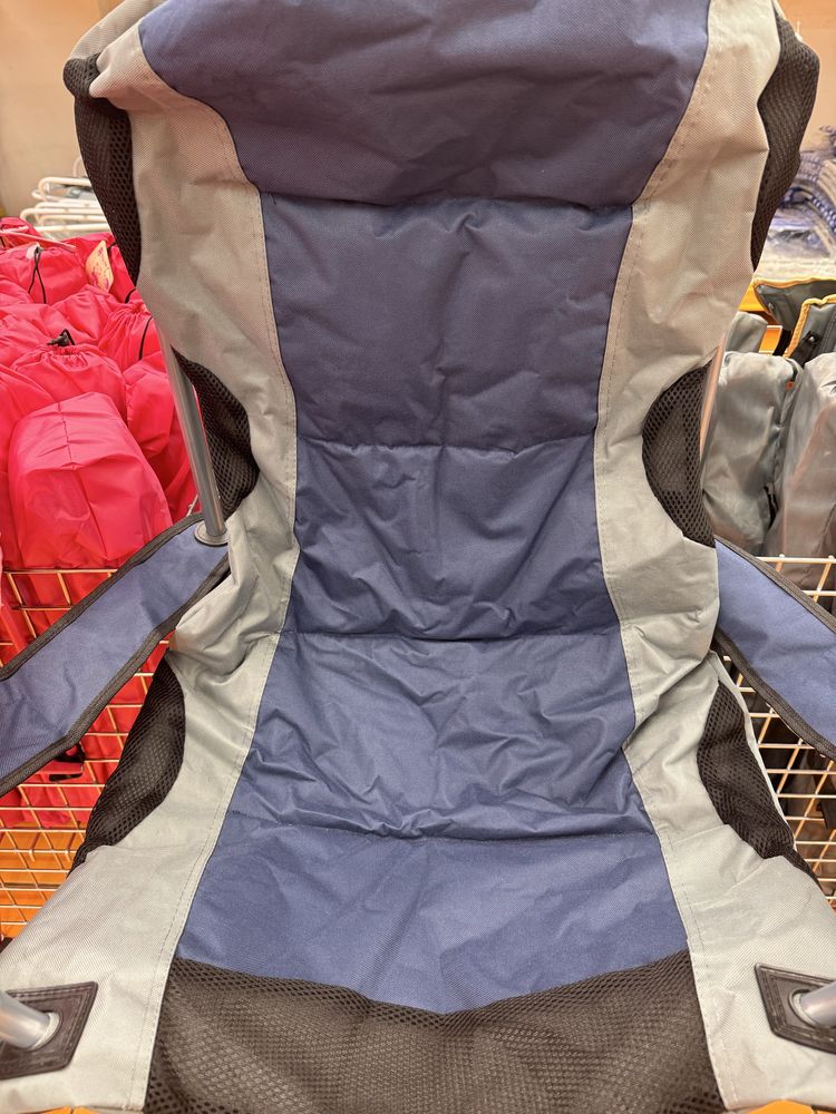 Тъмно син сгъваем стол с калъф за къмпинг 59x59x105 см