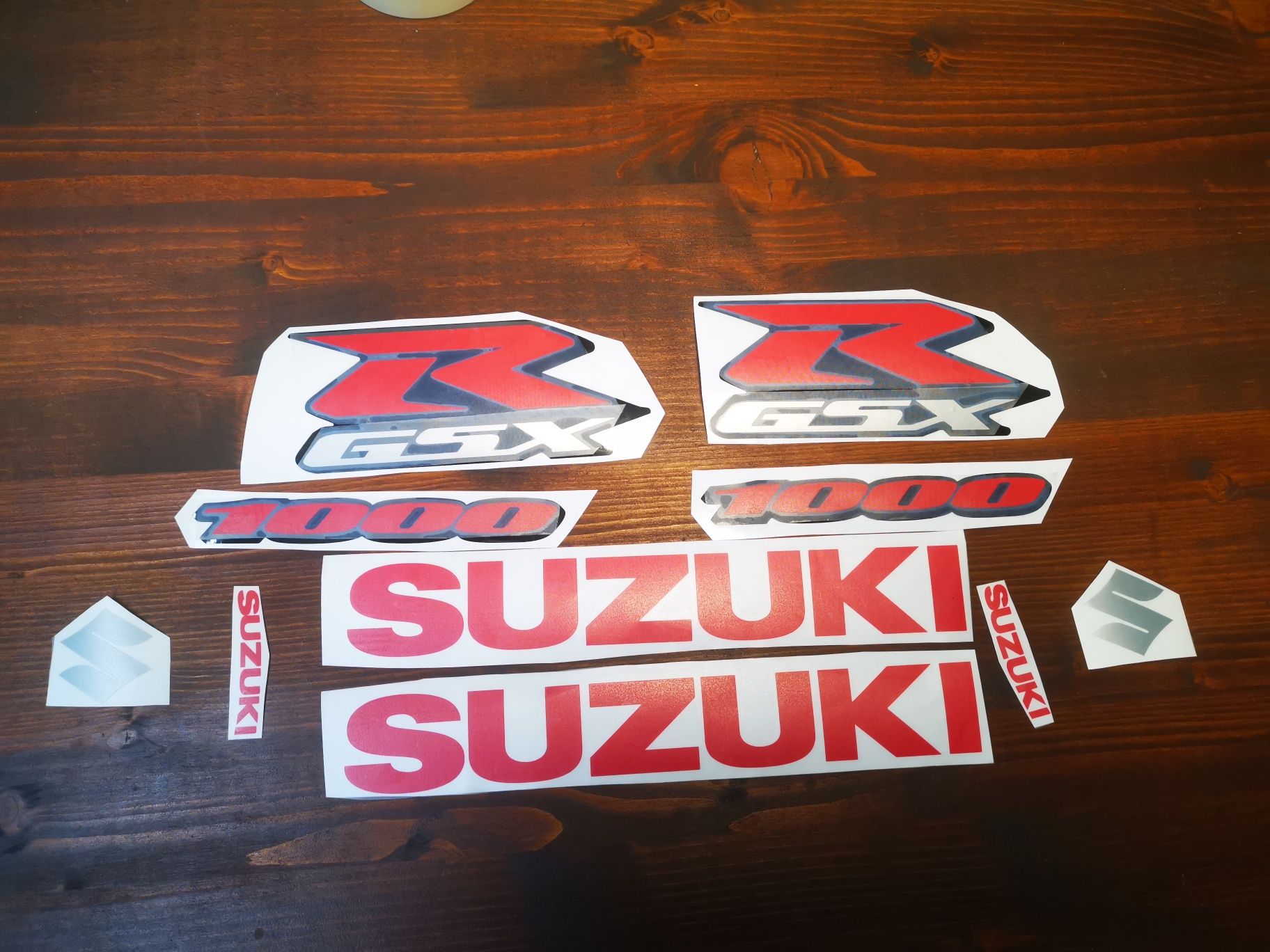 Kit stickere Oracal Suzuki gsxr k8 k7 1000cmc 750cmc 600cmc autocolant