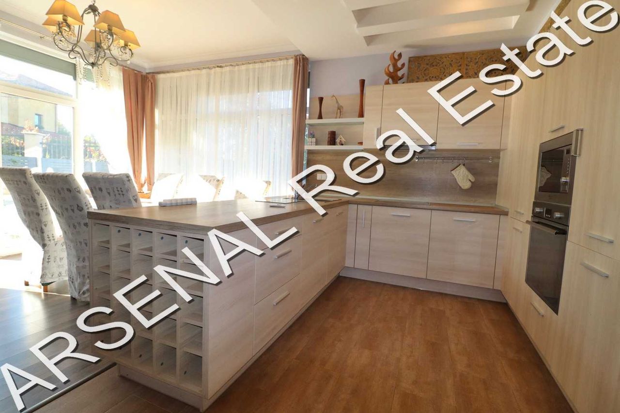 Дава се под наем Къща в София, Драгалевци - 360 кв.м за 1700 € - Снимка #2