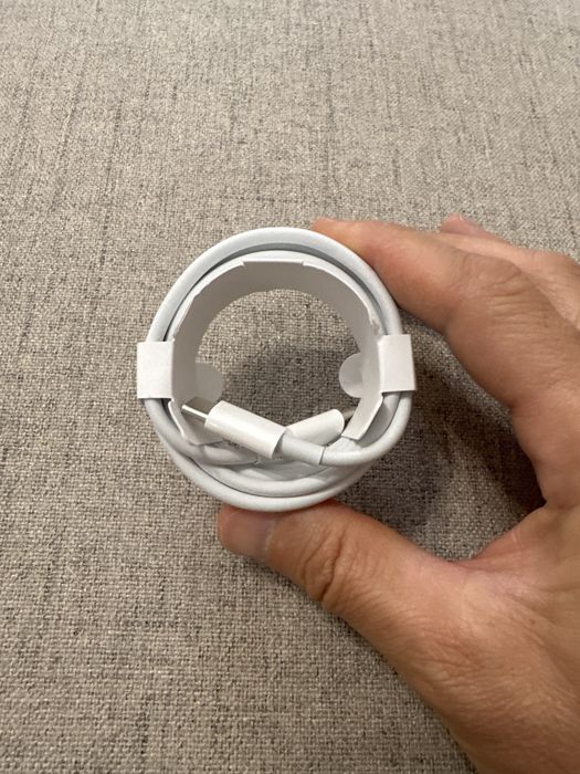 Cablu date Apple, 240W, USB-C, 2m, nou, original 100% !