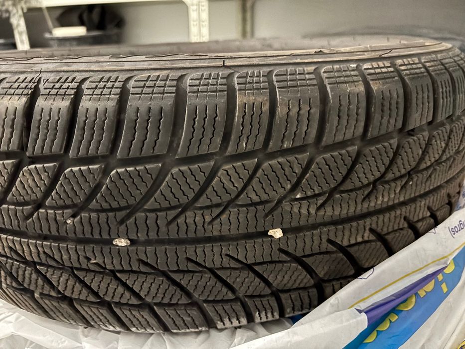 Anvelope iarnă 215/60 R16 1924 stare impecabila