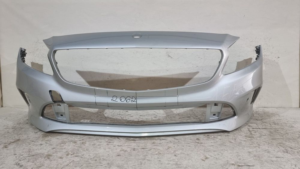 Bara fata Mercedes A-Class W176 facelift, 2015, 2016, 2017, 2018, cod origine OE  A1768853625.