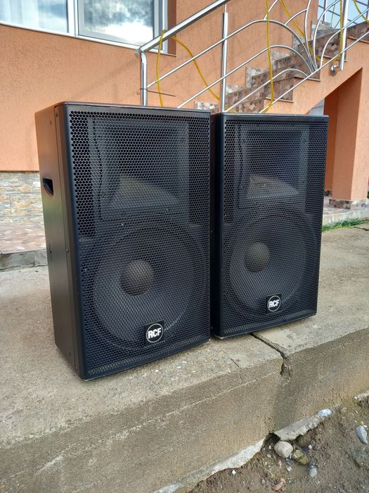Vand boxe pasive rcf acustica 5215L schimb cu fbt haimax60  sau cu dyn