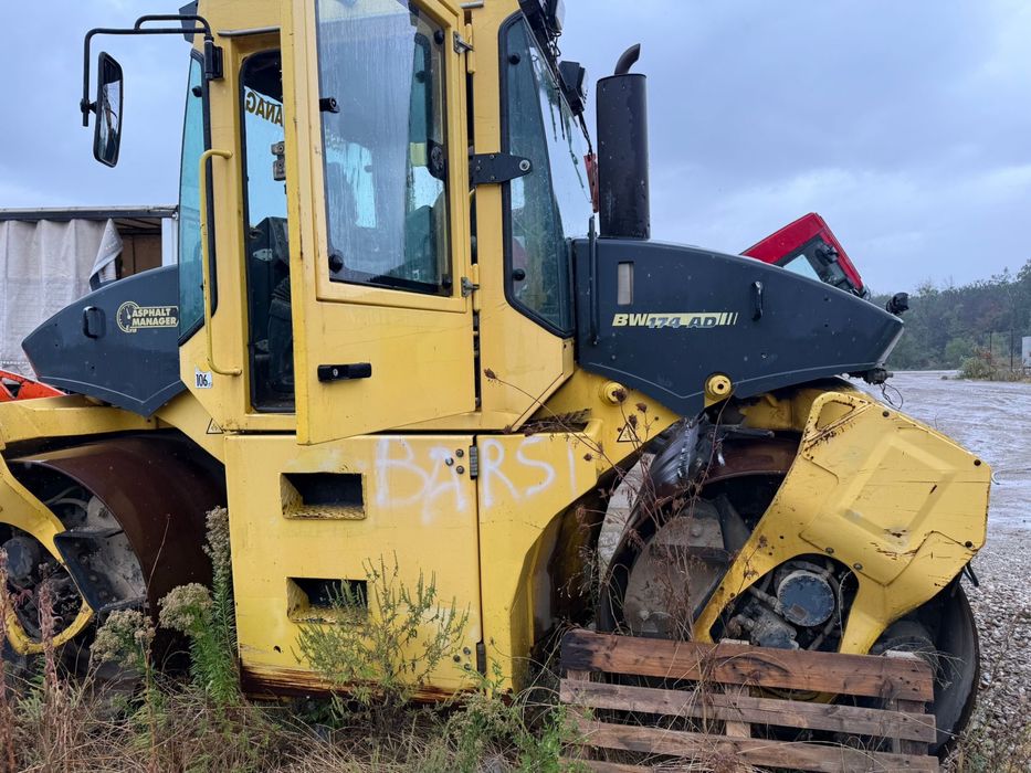 Inchiriez cilindru compactor