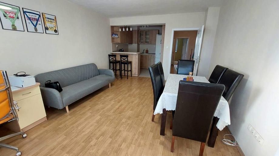 Дава се под наем Двустаен апартамент в Пловдив, Гагарин - 70 кв.м за 425 € - Снимка #1