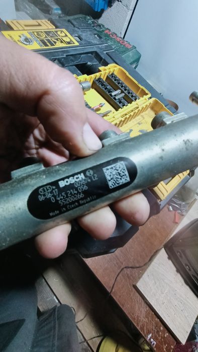 Rampa injectie injectoare Opel Zafira b/astra h/vectra c , z19Dt