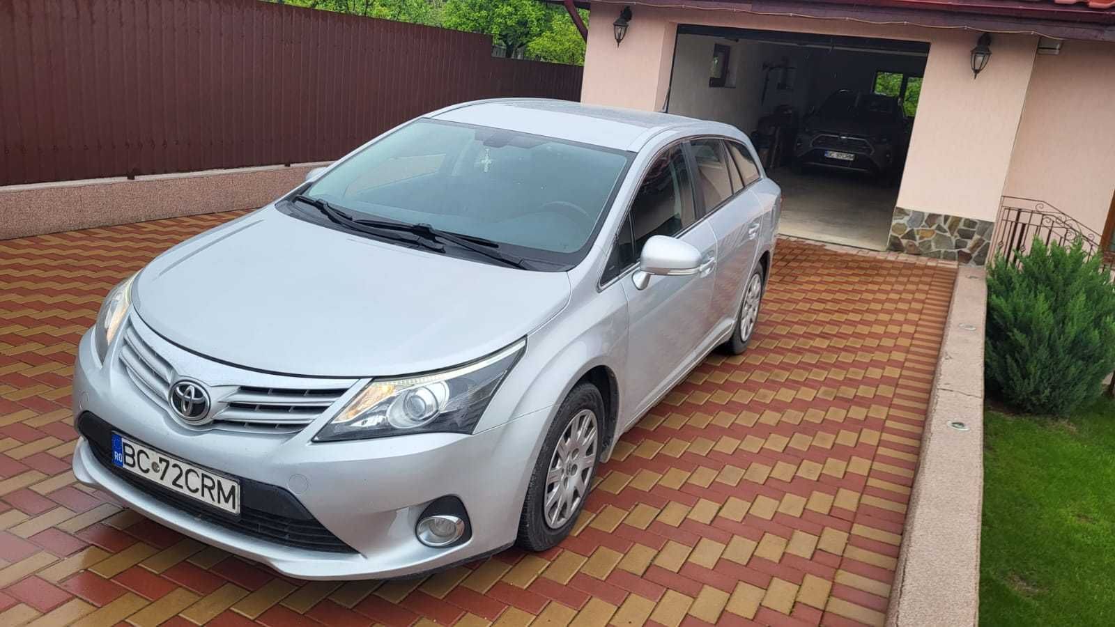 Toyota Avensis 2012