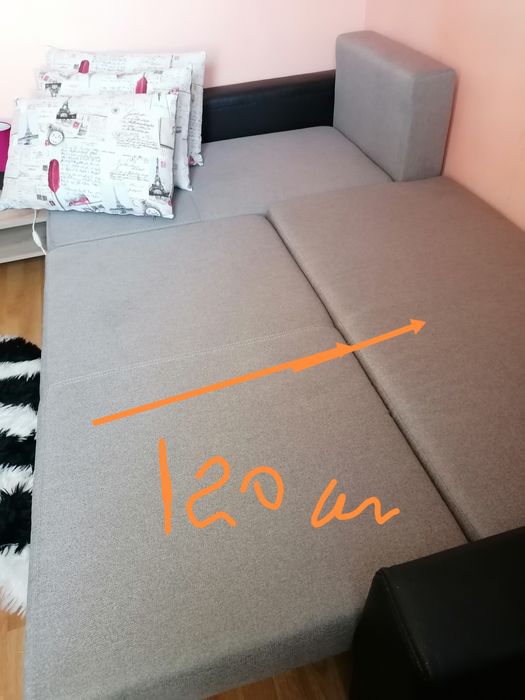 Vând colțar living extensibil și cu spațiu de depozitare