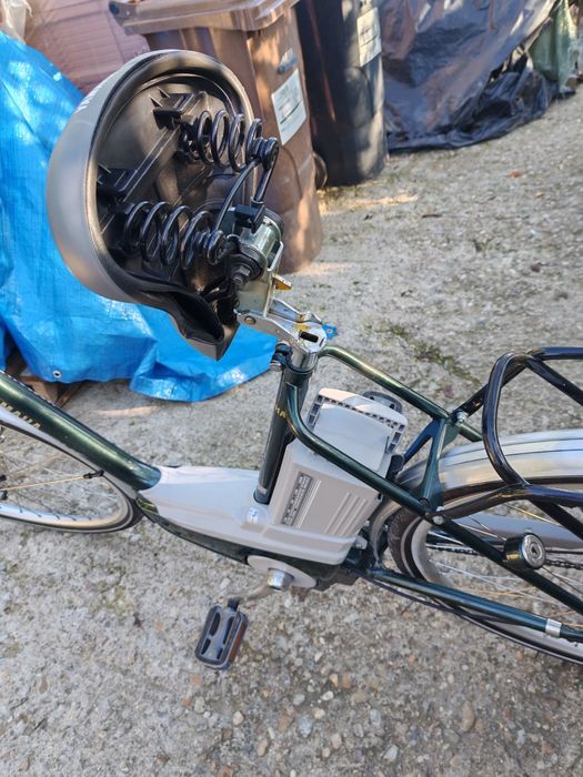 YAMAHA -e-bike-cu motor electric,gata de drum.