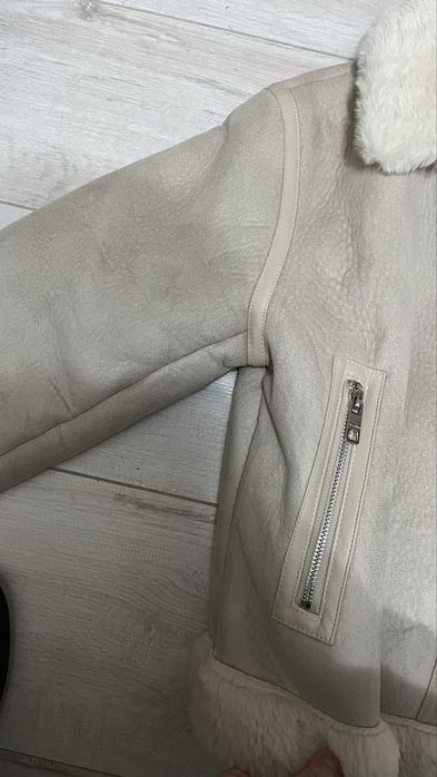 Cojoc dama crem Pull&Bear