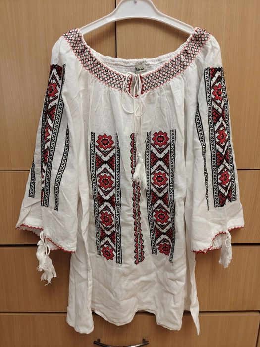 Ie adulți diverse mărimi