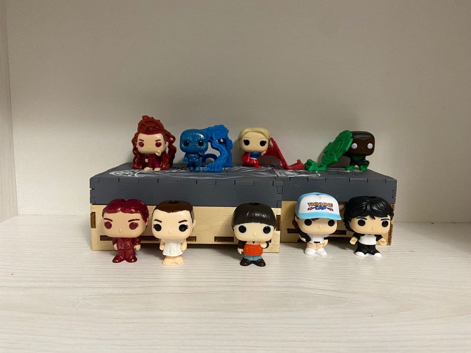 Фигурки из kinder joy stranger things