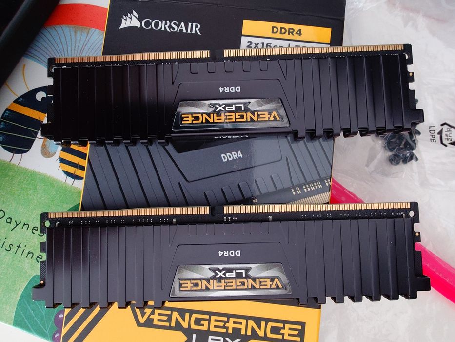 Memorie RAM Corsair DDR4 64 GB