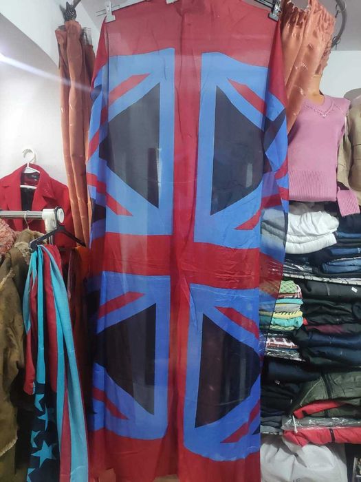 Eșarfe și fulare, sute de modele, preturi de la 3,5 lei, engross