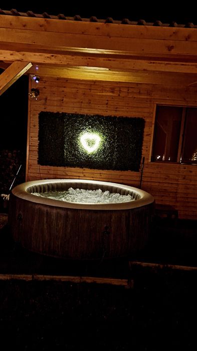 TIny House Colibita ( cabana de inchiriat cu jacuzzi)
