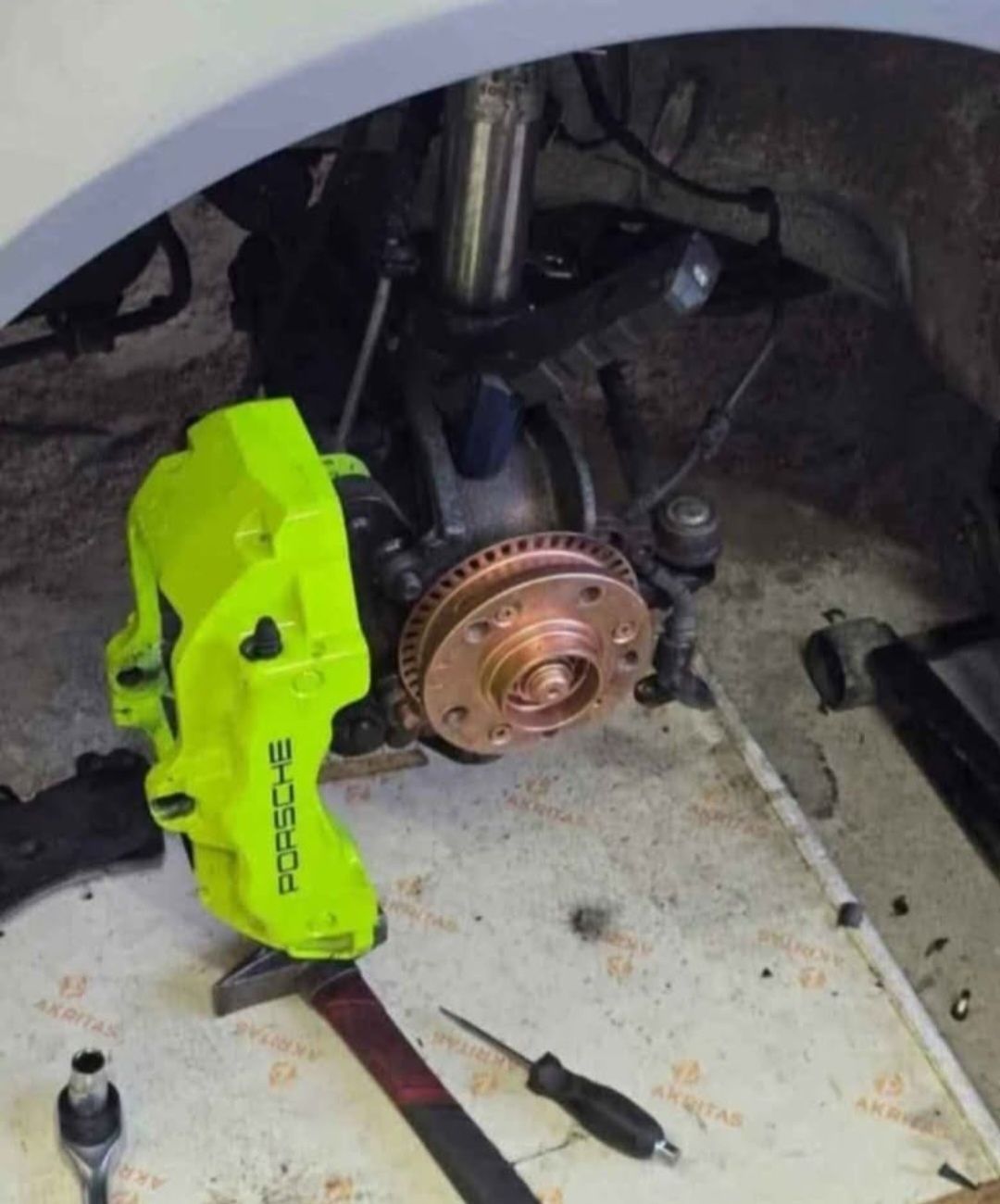 Спирачни апарати Brembo 18z porsche