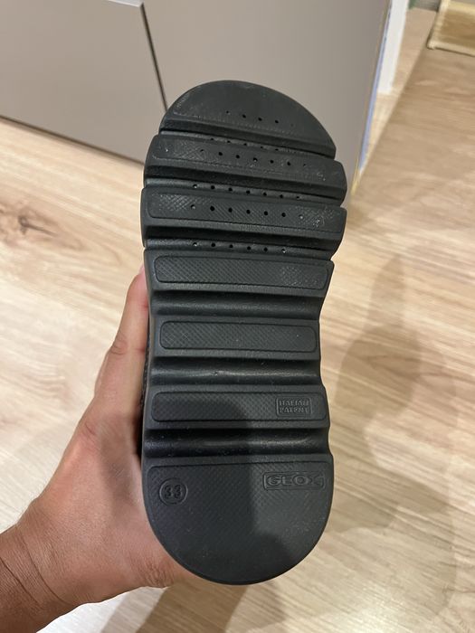 Детски зимни обувки Geox номер 33