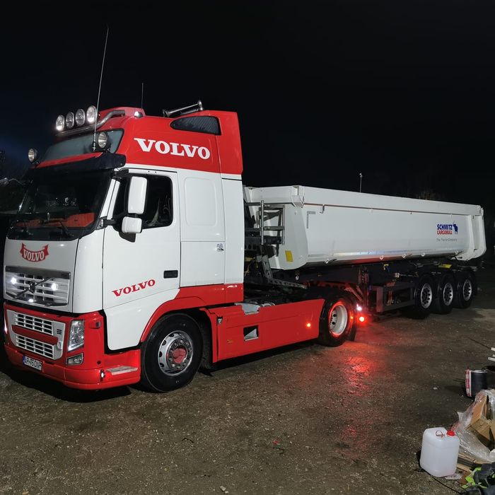 Volvo EEV 460 și semiremorcă schmitz bascula