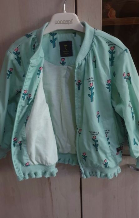 Красивая ветровка на девочку 3 года