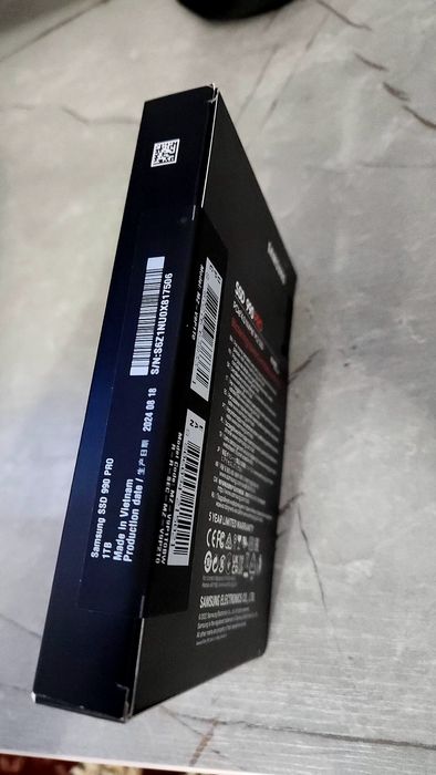 ⁷Samsung SSD M.2 990 Pro