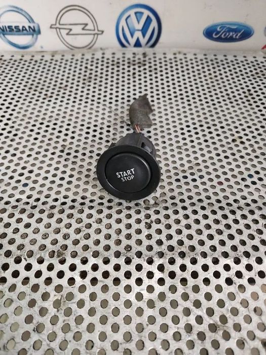 Buton Start Stop Renault Scenic 3 Megane 3 Grand Scenic 3 An 2008-2009-2010-2011-2012 Dezmembrez Renault Grand Scenic 1.5 Dci An 2009-2010-2011-2012 Manual 6+1 Trepte 2x4