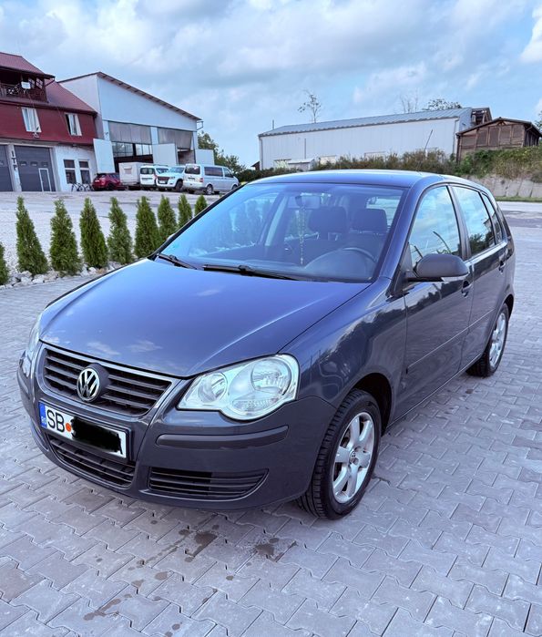 Volkswagen Polo 1,6 BENZINA