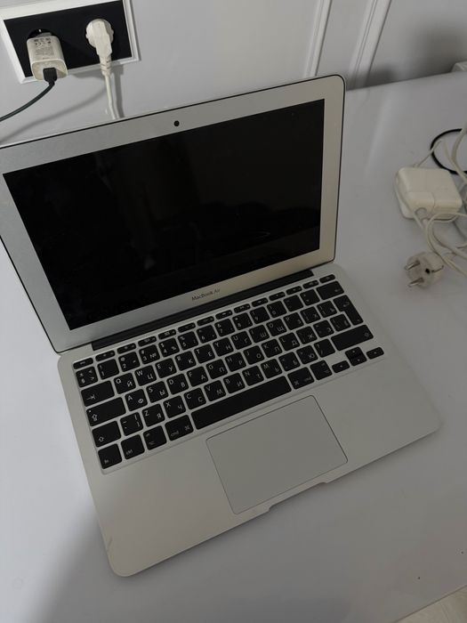 ДВА НОУТБУКА ОДНИМ ЛОТОМ. (Мышка клава в подарок)