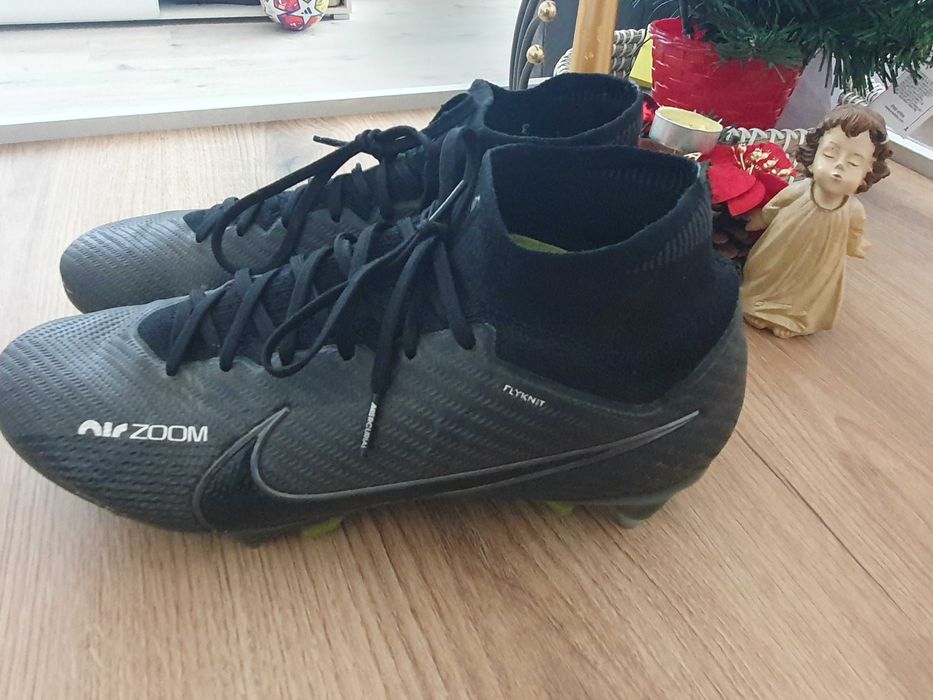 Nike- Оригинални футболни бутонки