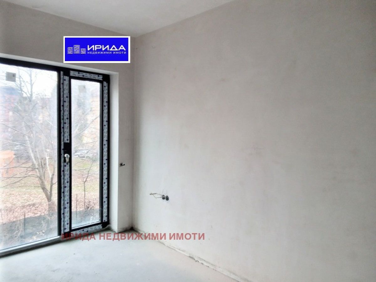 Продава се Многостаен апартамент в София, Овча купел 2 - 180 кв.м за 1635 €/кв.м - Снимка #2