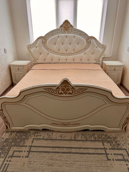 Спальная кровать