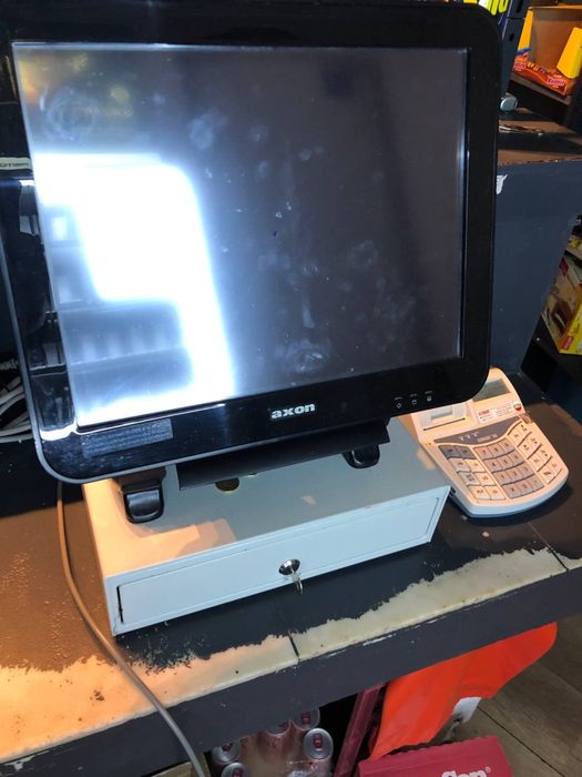 Компютър за магазин, касов апарат