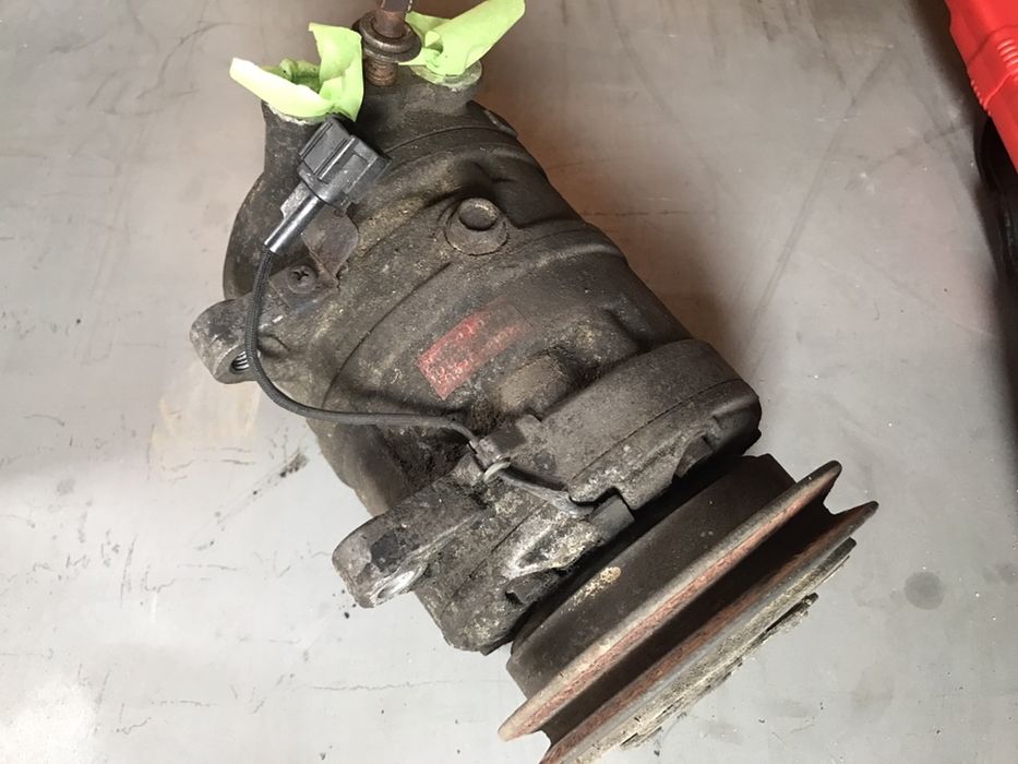 Compresor clima Nissan Patrol Y60 2.8