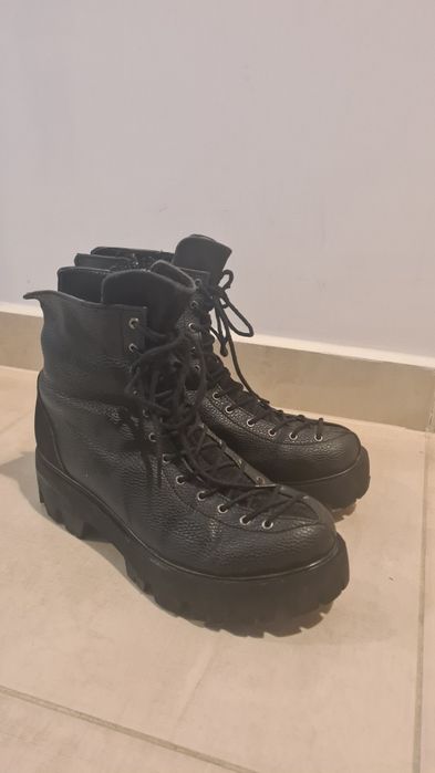 Ghete îmblănite cu șiret