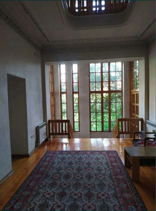 Срочно продается дом с участком (12 соток) в центре Ташкента