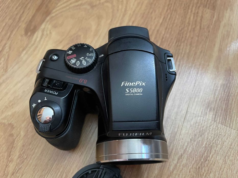 Aparat foto digital Fujifilm FinePix S5800 - Display Defect