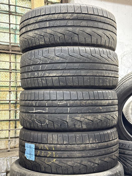 Шины PIRELLI в отличном состоянии245/40R20