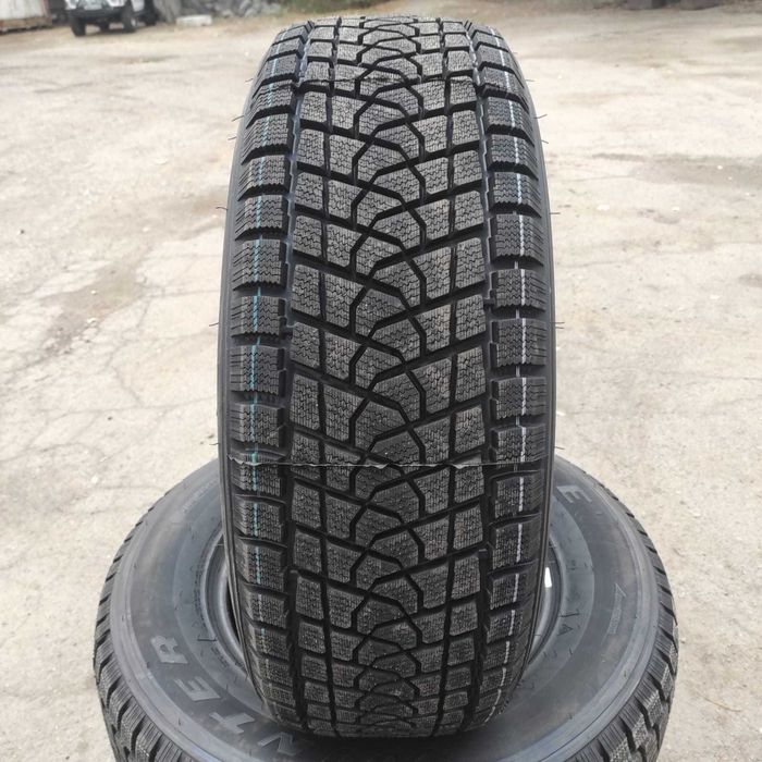 Шины зимние 265/65/17 Triangle TR797