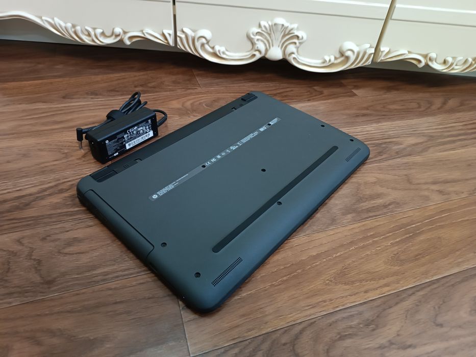 Notebook HP Core i3 / Windows 10.