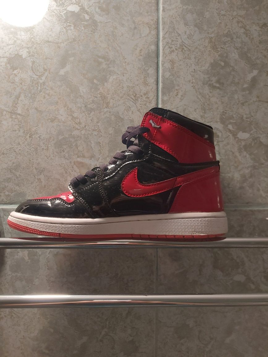 Jordan 1 high Bred